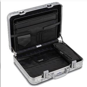 RIMOWA Topas Briefcase